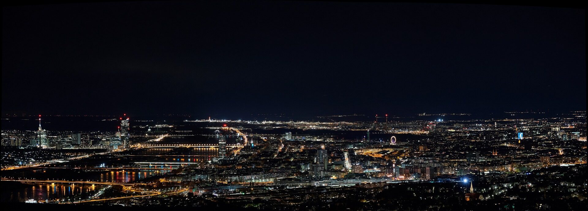 Panorama Beča navečer